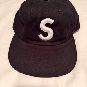 Unstructured Black 'S' Logo hat